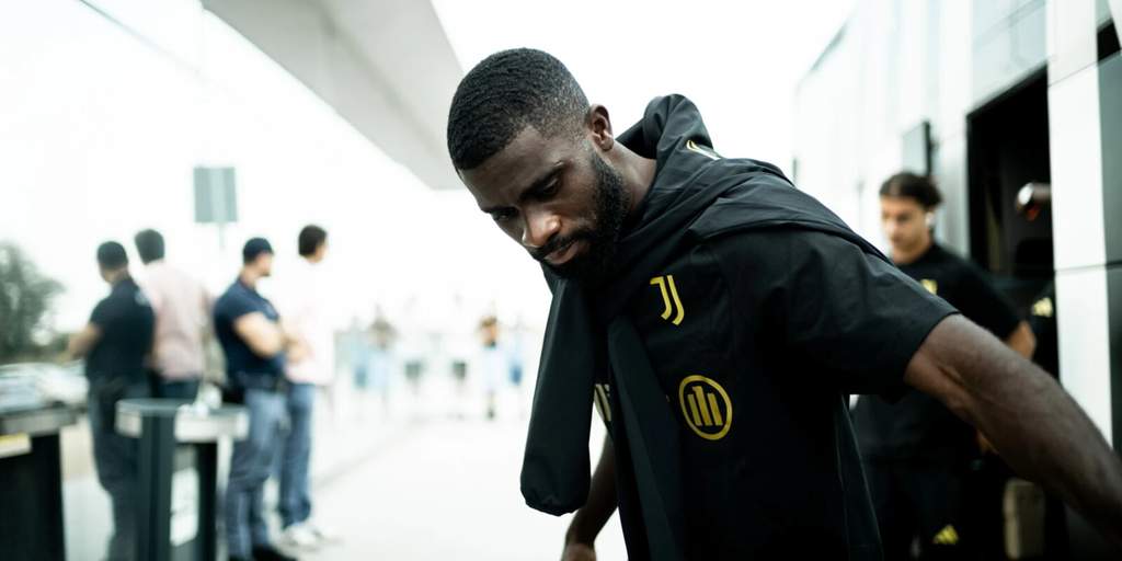 Boga Antusias Sambut Kessie dan Tatap Musim Baru Bersama Juventus