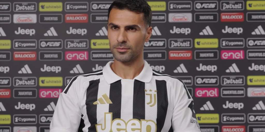 Zeki Celik Resmi Gabung Juventus, Siap Berikan Kemampuan Terbaik