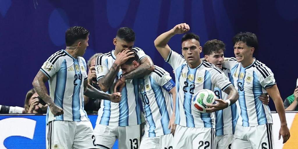 Argentina Bangkit dari Ketertinggalan, Singkirkan Mesir 3-2