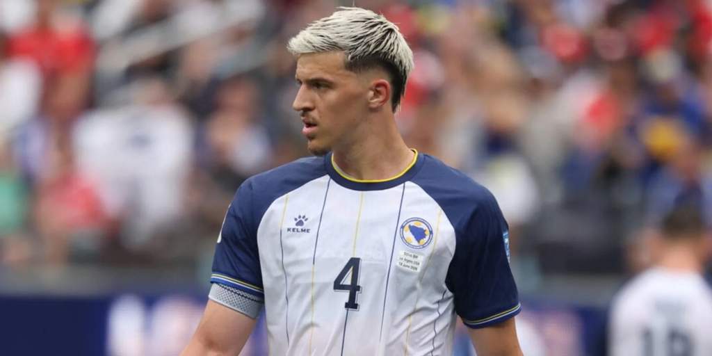 Leeds United Beli Tarik Muharemovic, Juventus Untung Besar