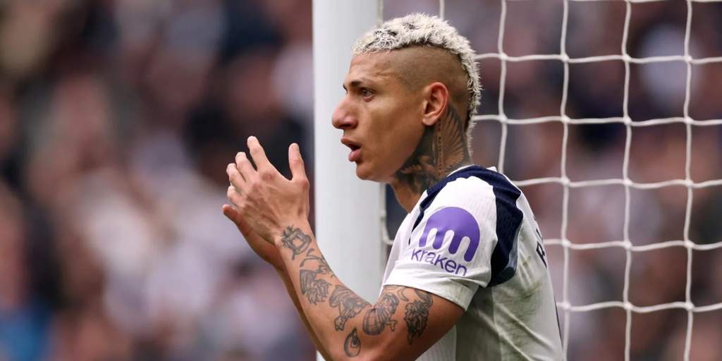 Penyerang Tottenham Hotspur Richarlison saat tampil dalam sebuah pertandingan